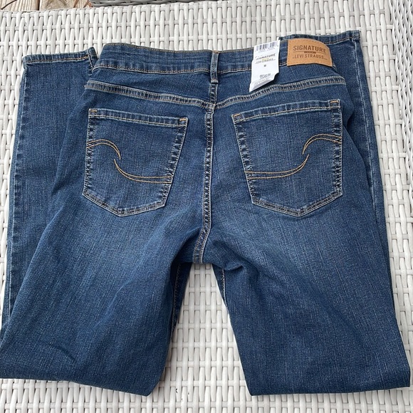 NWT- Maternity Jeans- Signature -Levi Strauss & Co. Skinny Jeans Size M - Picture 3 of 14